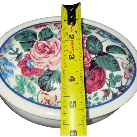 Vintage Limoges Porcelain - Oval Gilded Flower Decorated Lidded Trinket Box - Picture 8 of 9